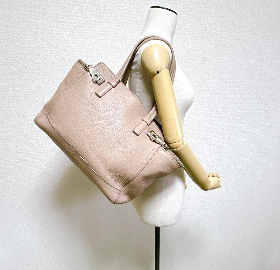 Salvatore Ferragamo Hand Bag Tote Purse Gancini Leather Pink Beige Authentic