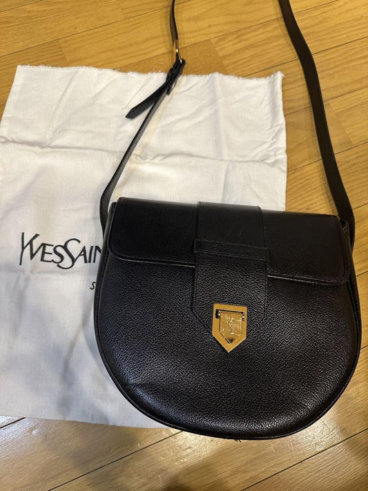 Saint Laurent Shoulder Bag Purse YSL Cassandra Leather Black Authentic