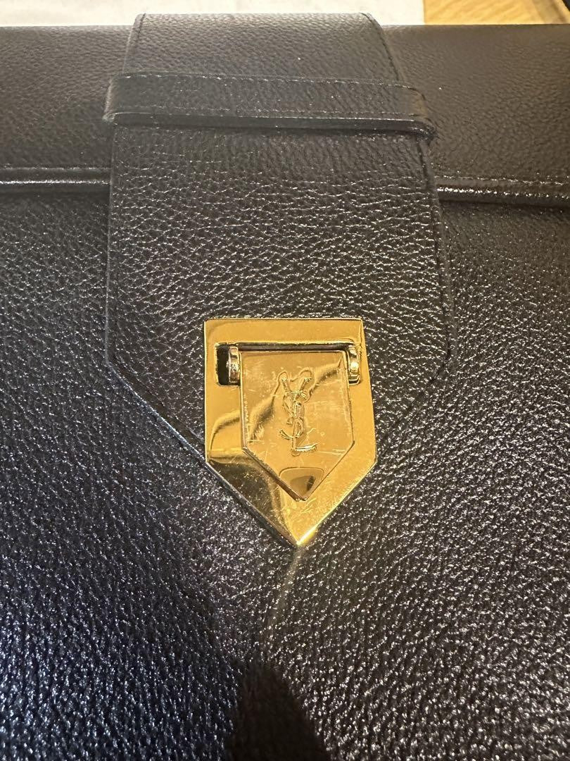Saint Laurent Shoulder Bag Purse YSL Cassandra Leather Black Authentic