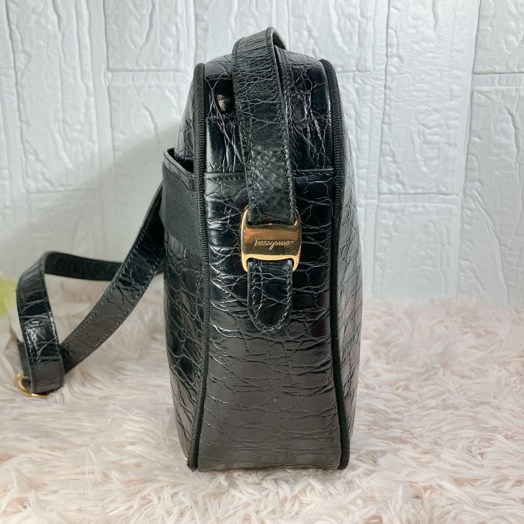 Salvatore Ferragamo Shoulder Bag Purse Black Authentic