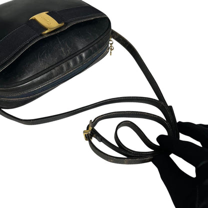 Salvatore Ferragamo Shoulder Bag Purse Gancini Leather Authentic Black