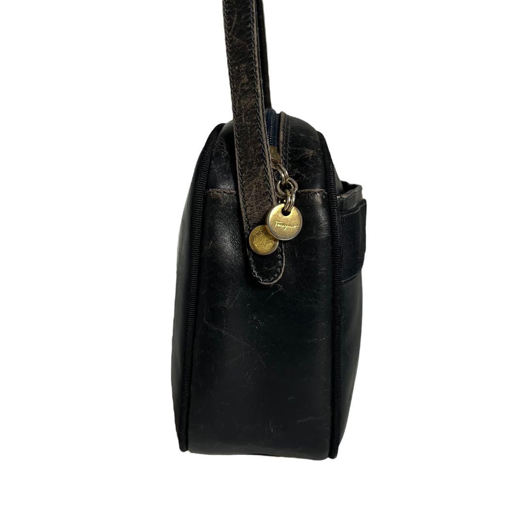 Salvatore Ferragamo Shoulder Bag Purse Gancini Leather Authentic Black