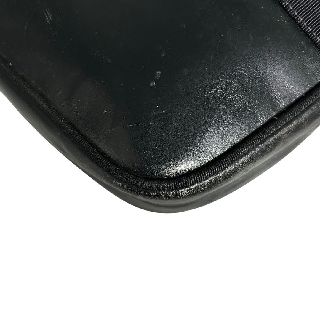 Salvatore Ferragamo Shoulder Bag Purse Gancini Leather Authentic Black
