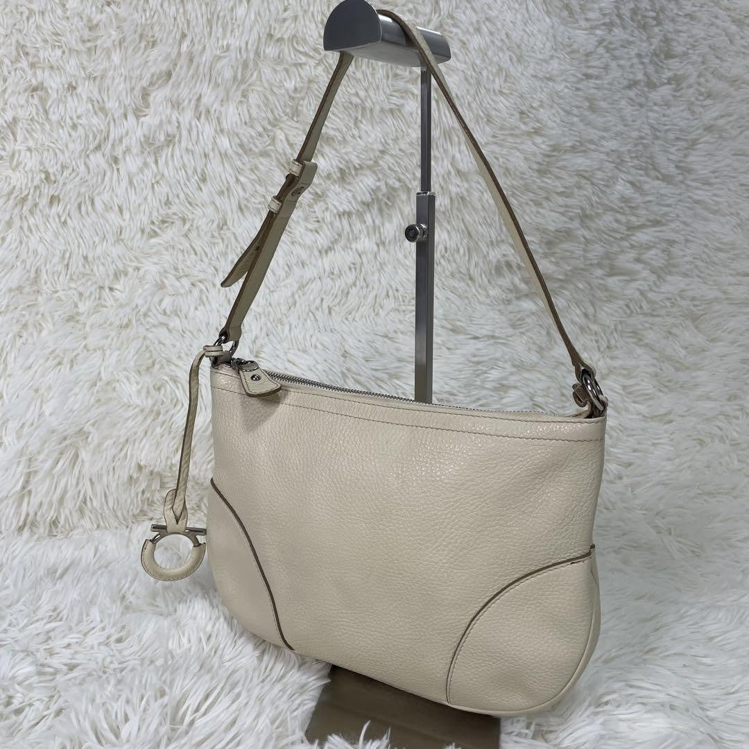 Salvatore Ferragamo shoulder bag Purse Gancini Ivory Silver Leather Authentic