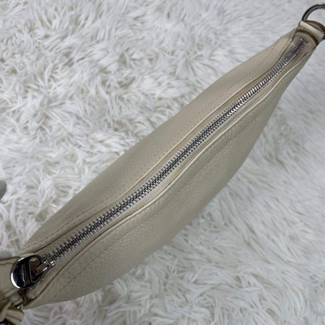Salvatore Ferragamo shoulder bag Purse Gancini Ivory Silver Leather Authentic