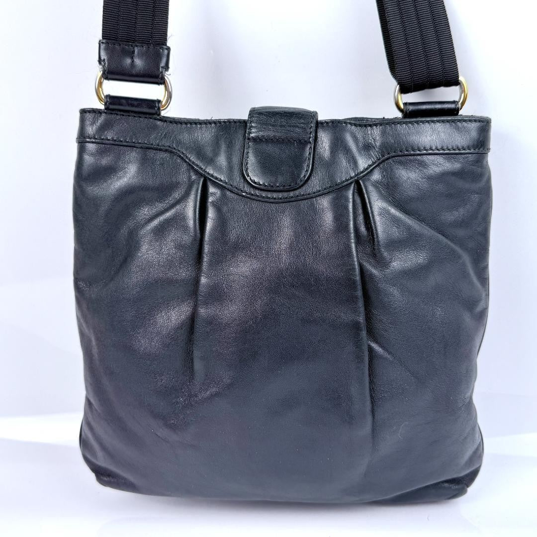 Salvatore Ferragamo Shoulder Bag Purse Gancini Leather Black Authentic