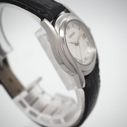 GUCCI 5500L Quartz Watch Wristwatch White Silver Women's Authentic