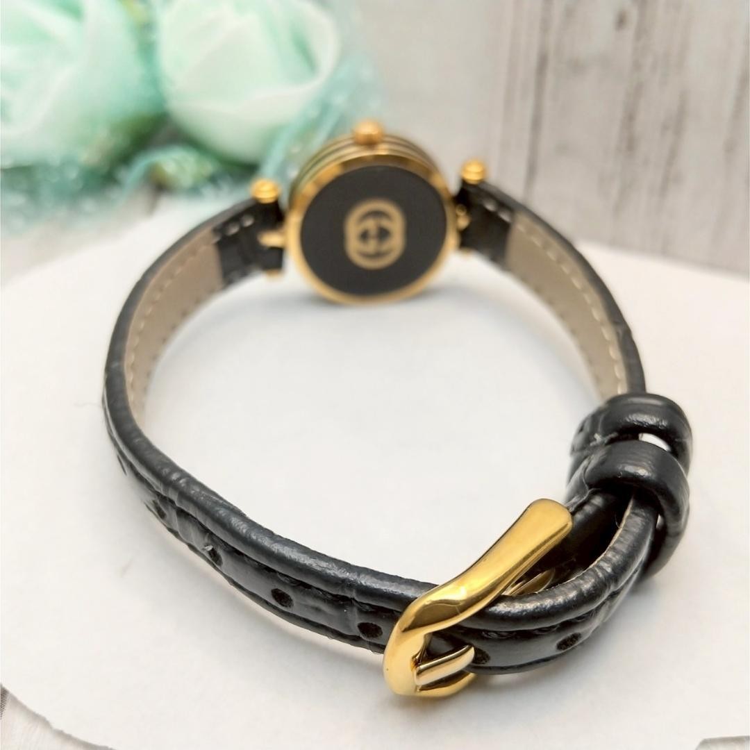GUCCI Quartz Watch Wristwatch Gold Black Women's Authentic
