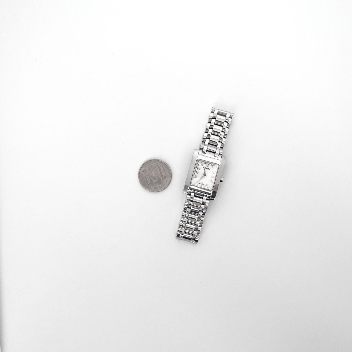 FENDI 7000L Quartz Watch Wristwatch Logo White Silver Women's Authentic