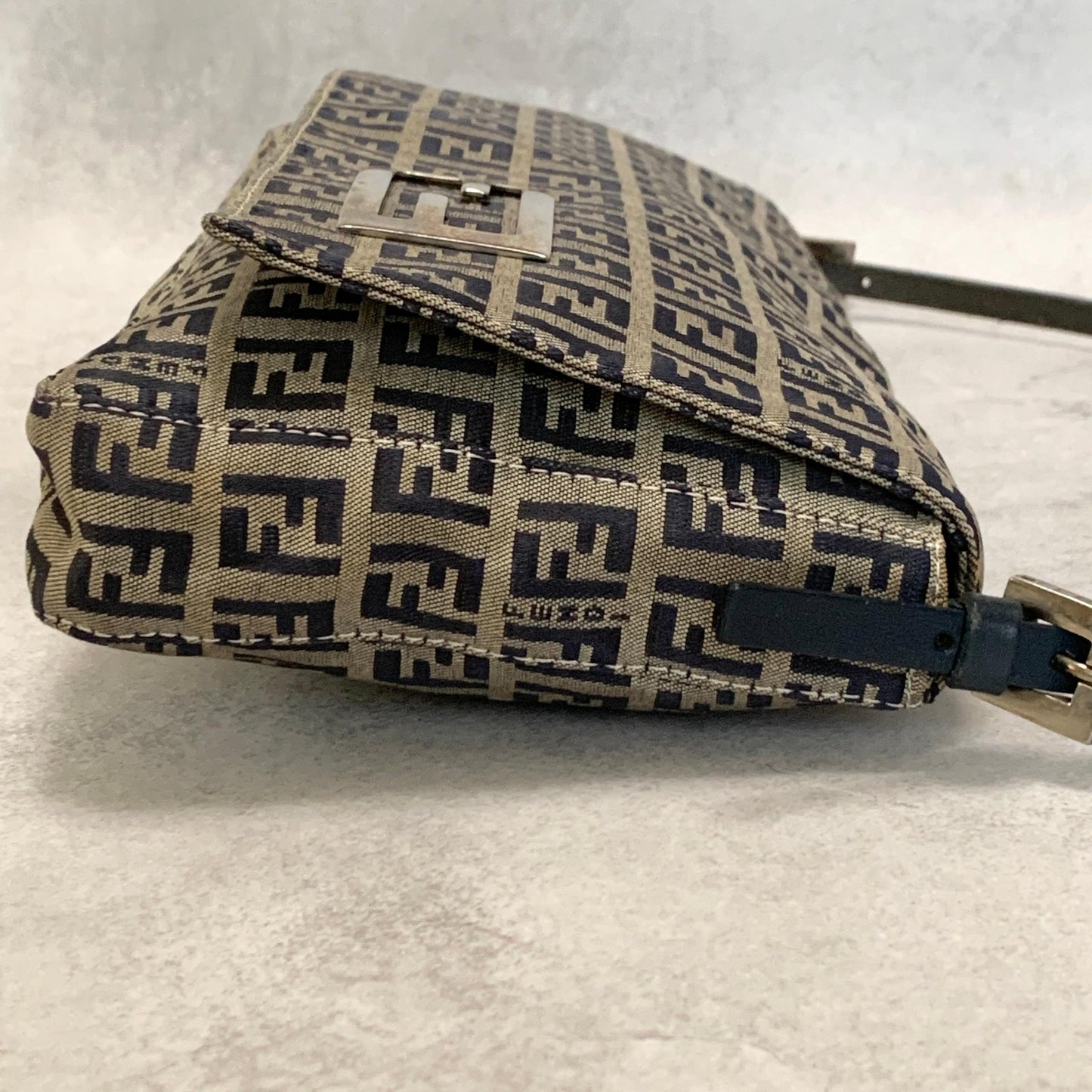 FENDI Bag Baguette FF  Zucchino Shoulder Purse Canvas Leather Beige Black Auth