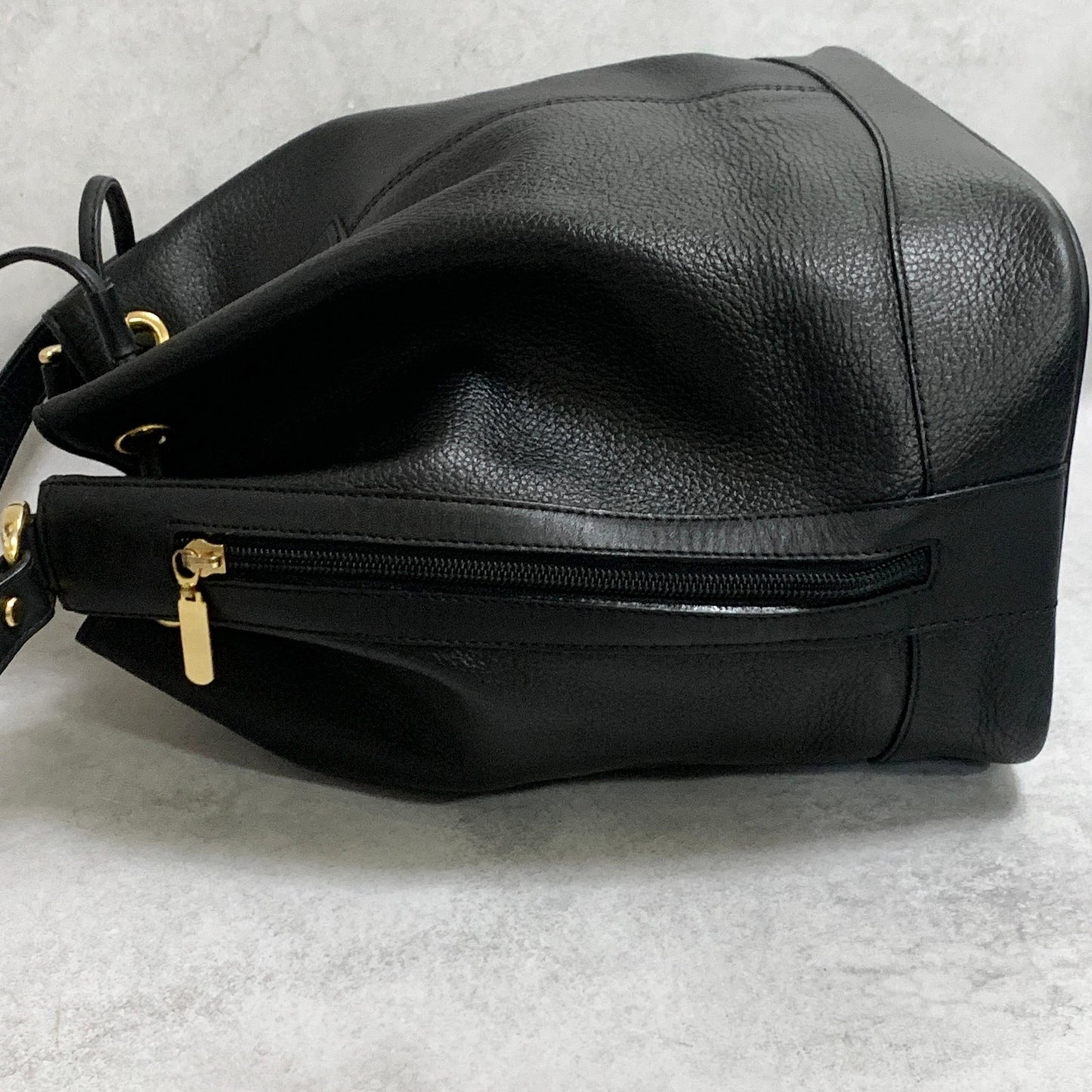 BURBERRY Shoulder Bag Purse Horse Logo Leather Black Gold Unisex Used Authentic