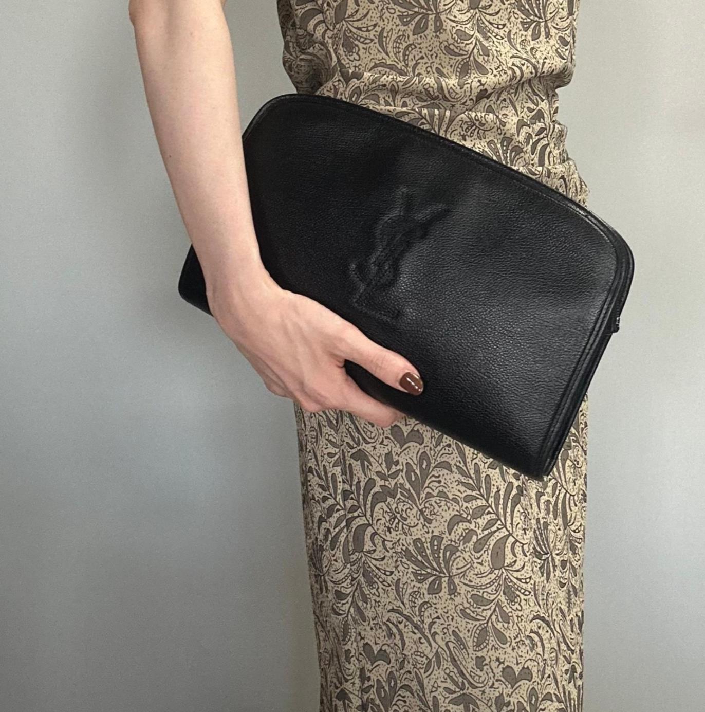 Saint Laurent Bag YSL Cassandra Clutch Purse Hand Leather Black Gold Authentic
