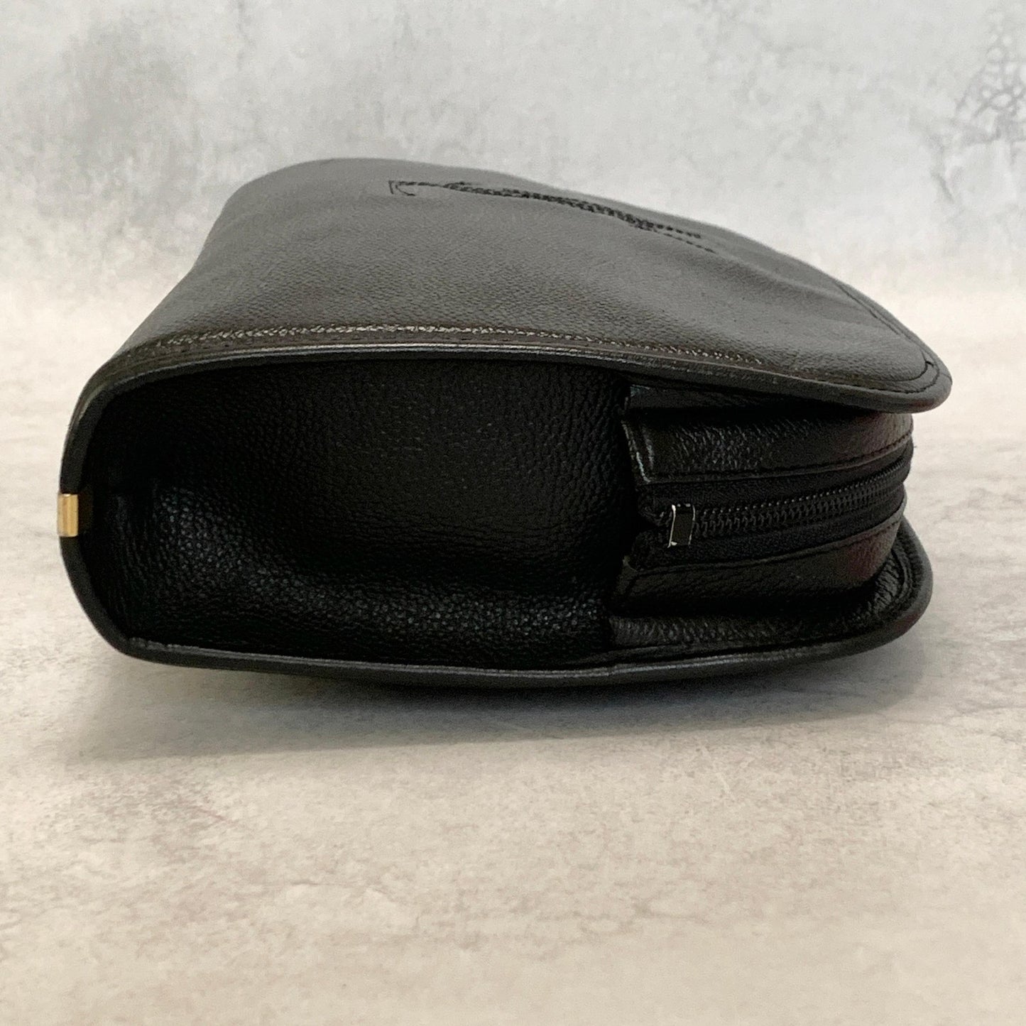 Saint Laurent Bag YSL Cassandra Clutch Purse Hand Leather Black Gold Authentic