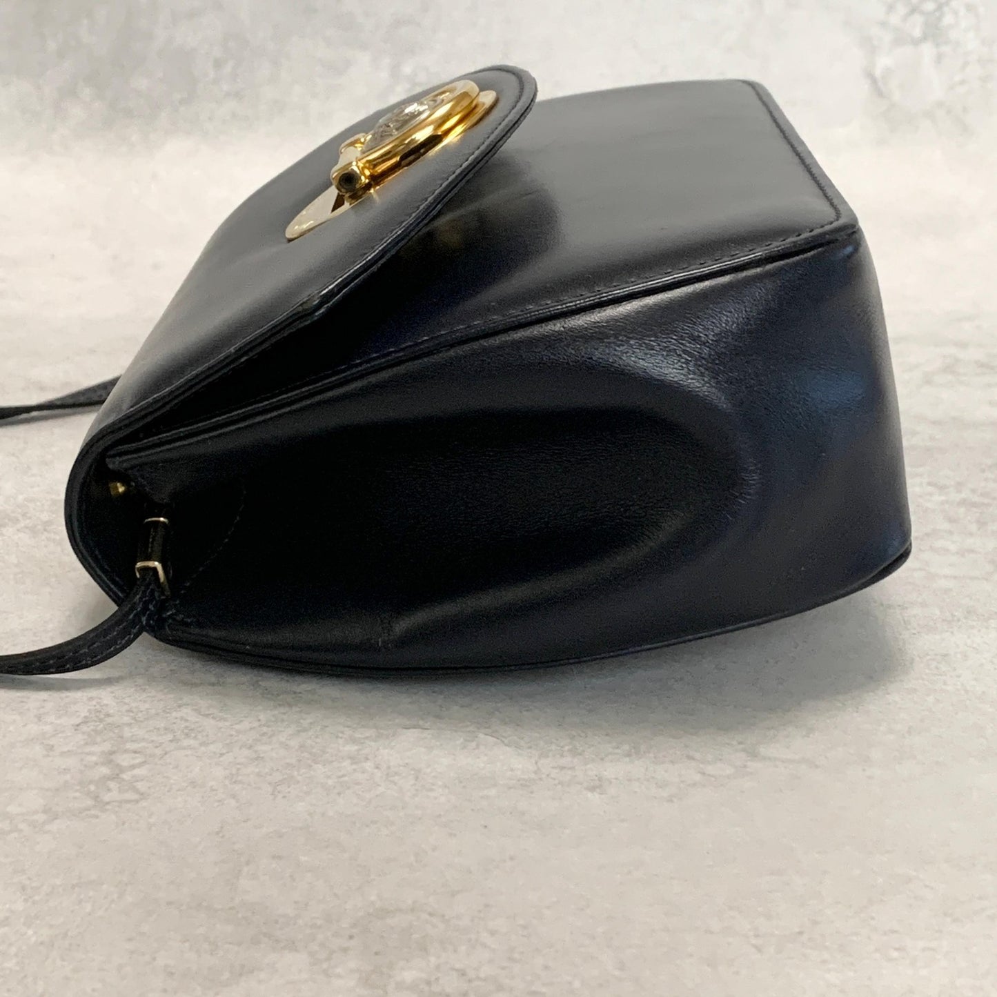 GIANNI VERSACE Medusa Shoulder Bag Purse Leather Dark Navy Women's Authentic