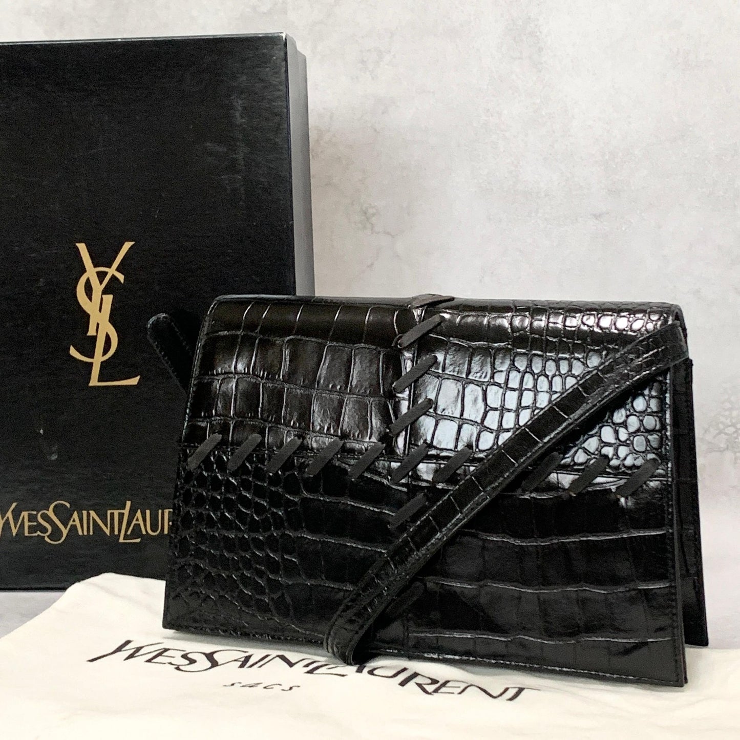 Saint Laurent Bag Cassandra YSL Logo Shoulder Purse Leather Brown Gold Authentic