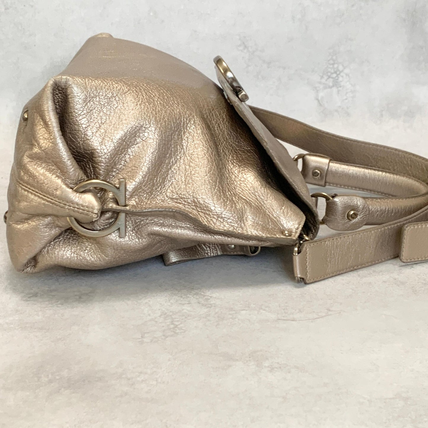 Salvatore Ferragamo Bag Sofia Gancini Shoulder Hand Tote Purse Leather Gold Auth