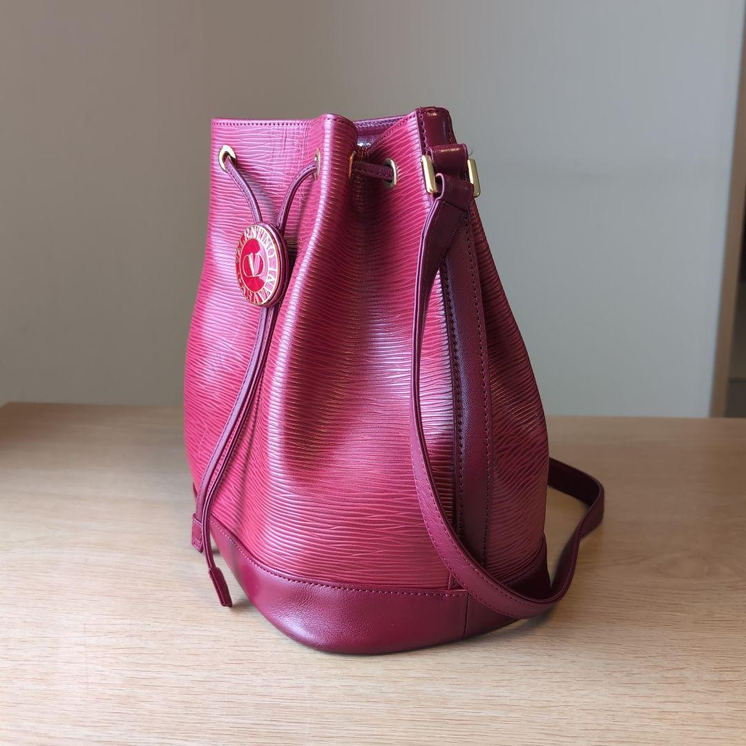 Valentino Garavani Shoulder Bag Purse Logo Leather Red Authentic