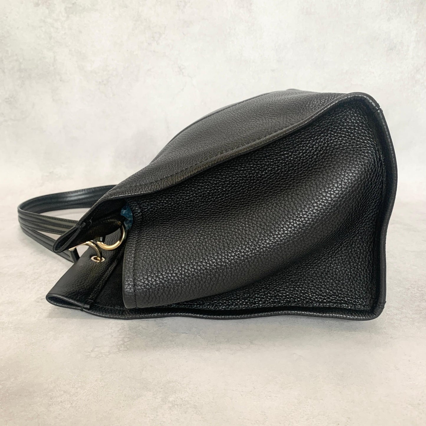 Salvatore Ferragamo Gancini Bag Handbag Tote Purse Leather Black Authentic Used
