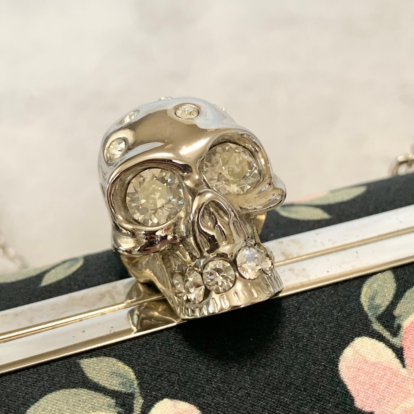 Alexander McQueen Bag Skull Chain Flower convertible Clutch Purse Hand Metal
