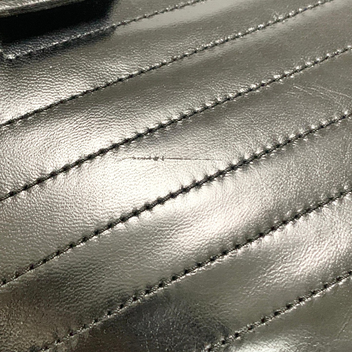 Saint Laurent YSL Logo Clutch Bag Cassandra Purse Handbag Leather Black Auth