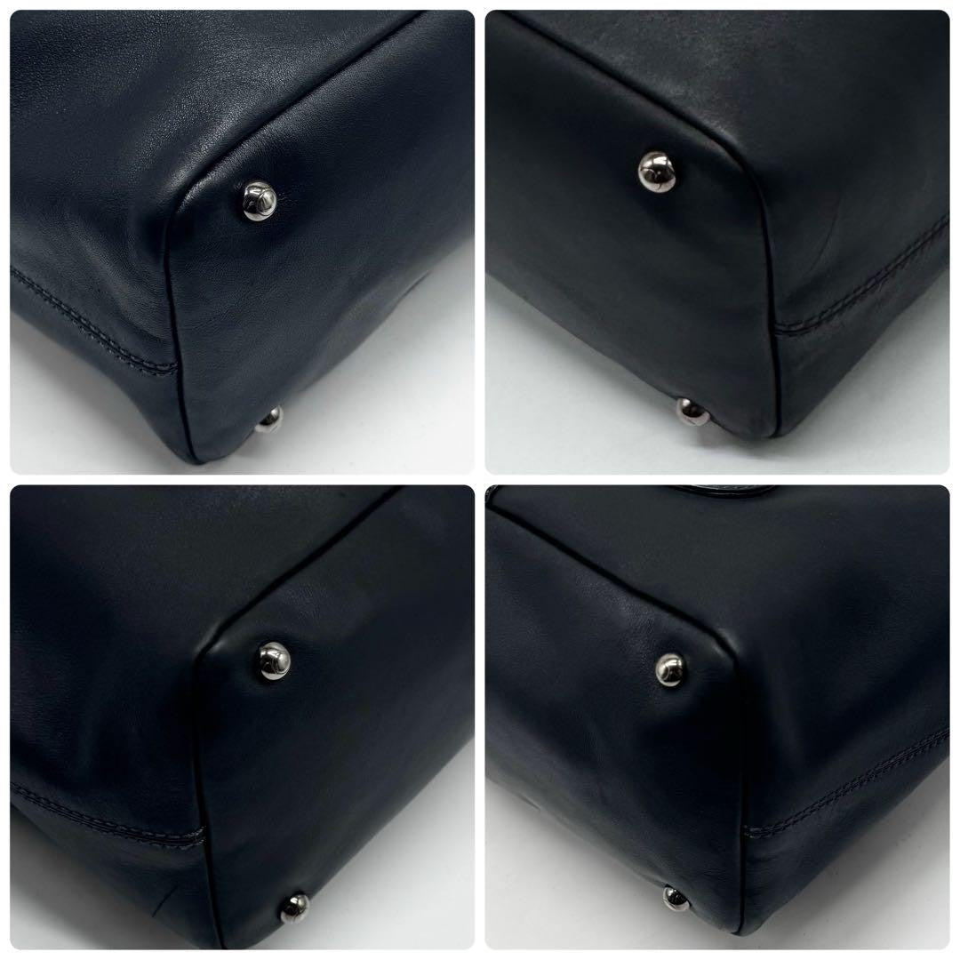 TOD'S Hand Bag Tote Purse Turn Lock Leather Black Authentic