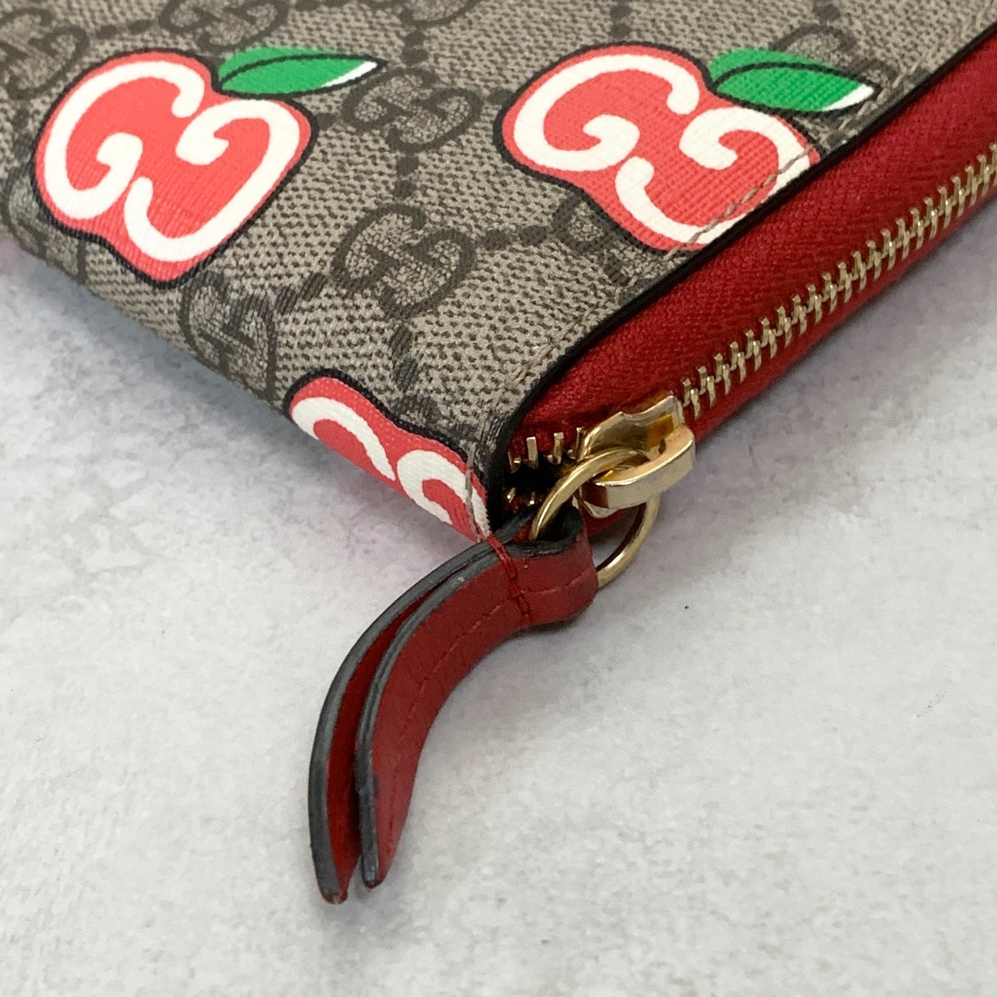 GUCCI Wallet Apple GG Supreme Round Zip Long Purse Leather Brown Red Used Auth
