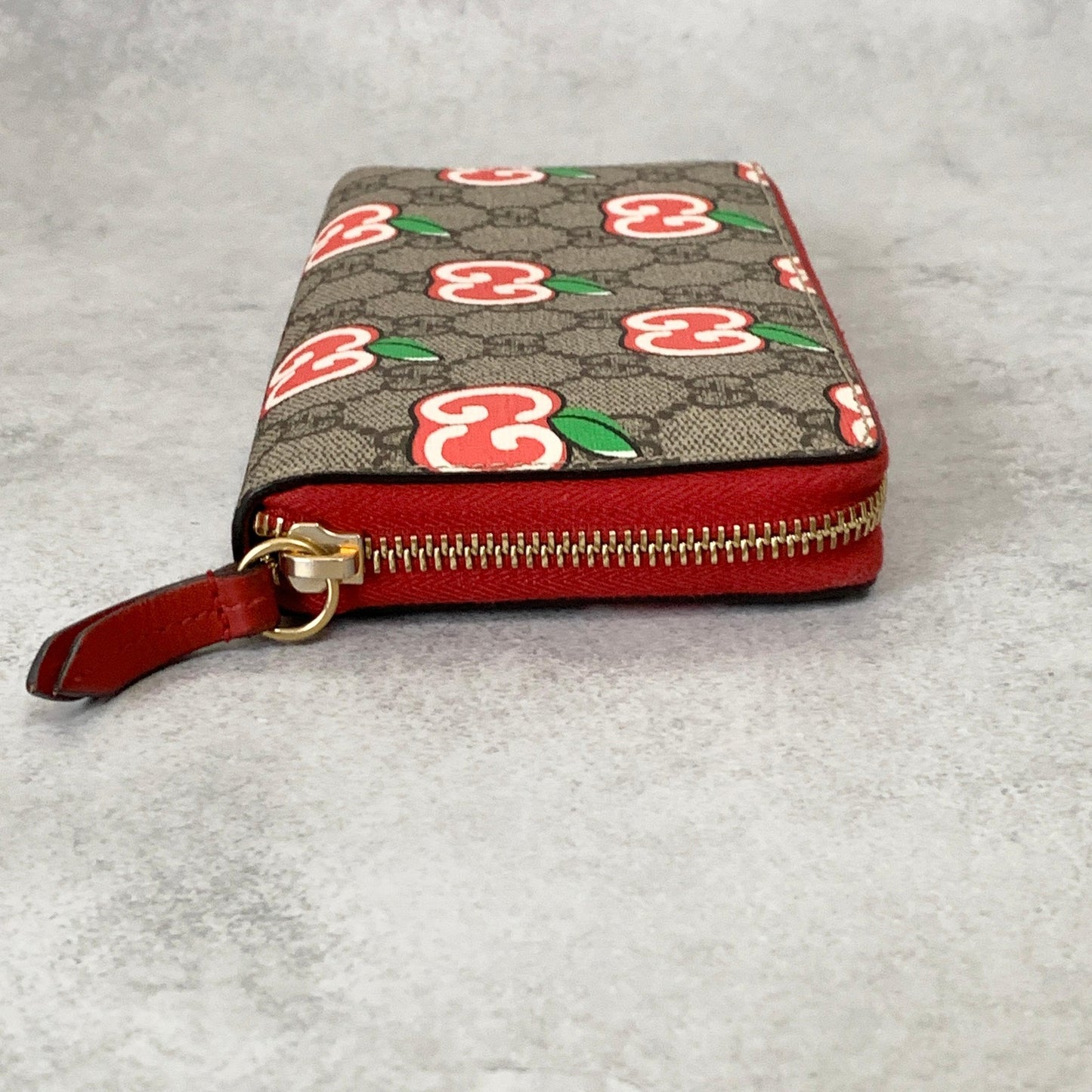 GUCCI Wallet Apple GG Supreme Round Zip Long Purse Leather Brown Red Used Auth