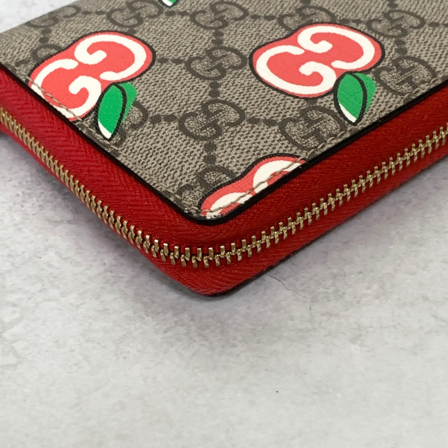 GUCCI Wallet Apple GG Supreme Round Zip Long Purse Leather Brown Red Used Auth