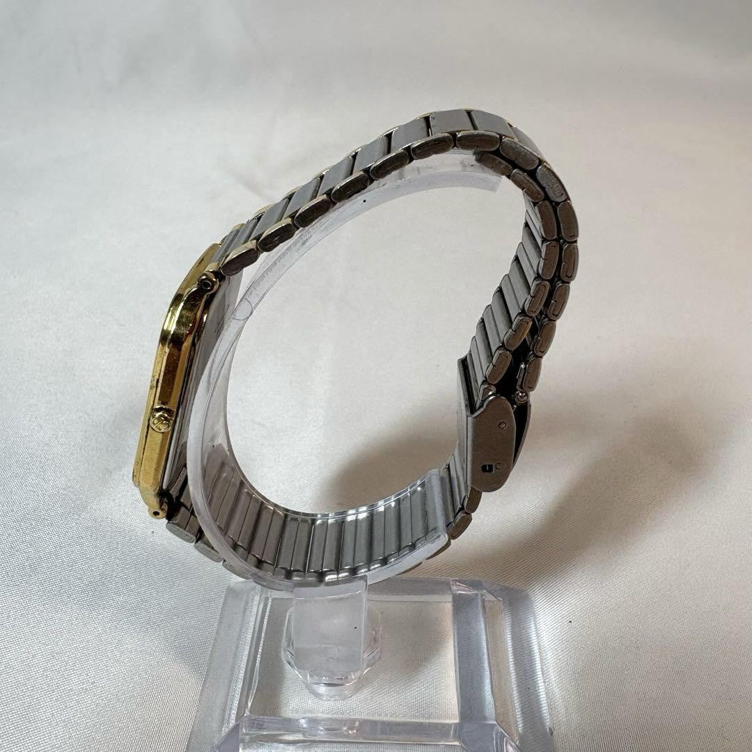 Christian Dior Quartz Watch Wristwatch CD Gold Silver Women's Authentic