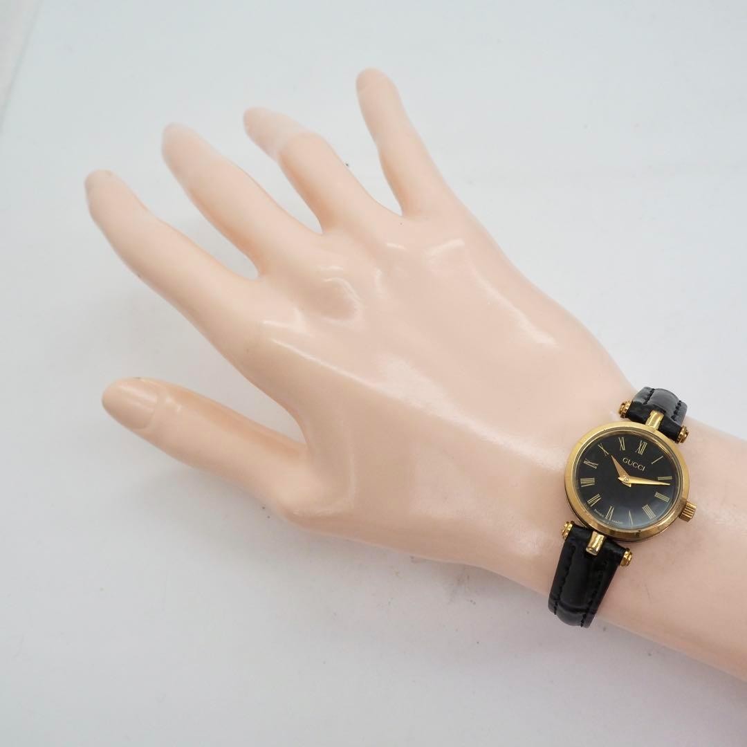 GUCCI Quartz Watch Wristwatch Gold Black Women's Authentic