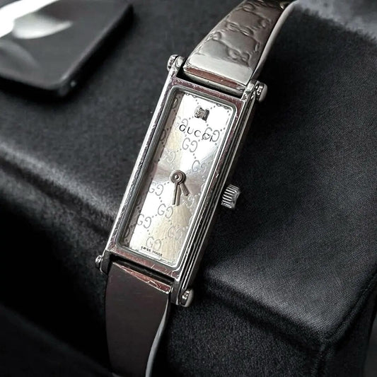 GUCCI 1500L Quartz Watch Wristwatch GG Silver Women's Authentic