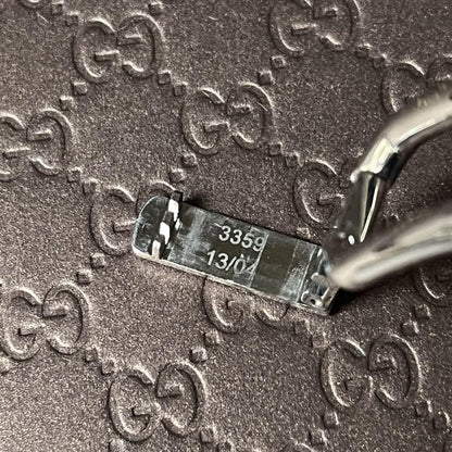 GUCCI 1500L Quartz Watch Wristwatch GG Silver Women's Authentic