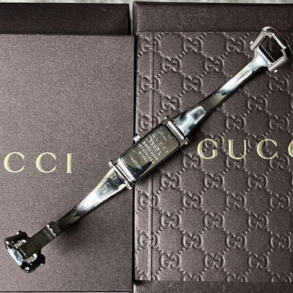 GUCCI 1500L Quartz Watch Wristwatch GG Silver Women's Authentic