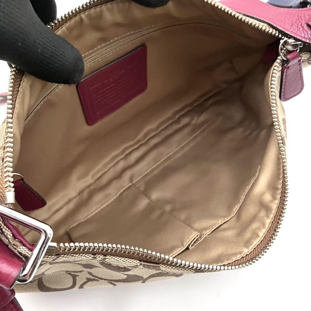 COACH Shoulder Bag Purse Signature Canvas Leather Beige Red Authentic