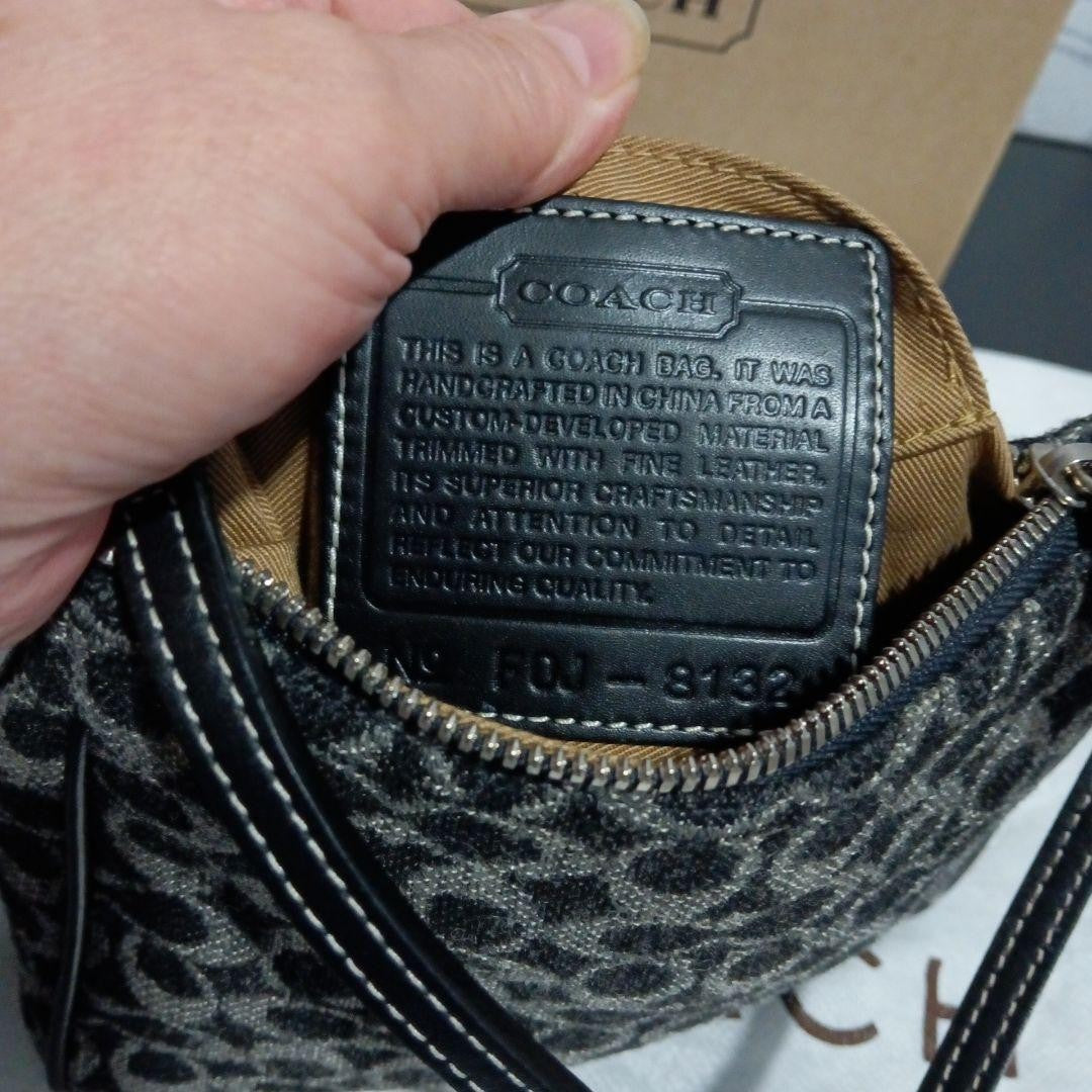 COACH Accessory Pouch Hand Pouch Signature Black Authentic