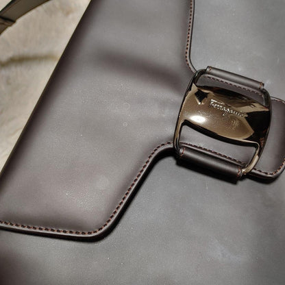 Salvatore Ferragamo shoulder bag Purse VARA Dark Brown Leather Authentic Women's