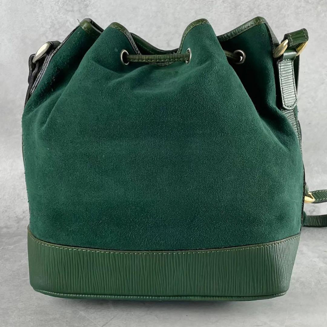 BALENCIAGA Shoulder Bag Purse BB Suede Leather Green Authentic