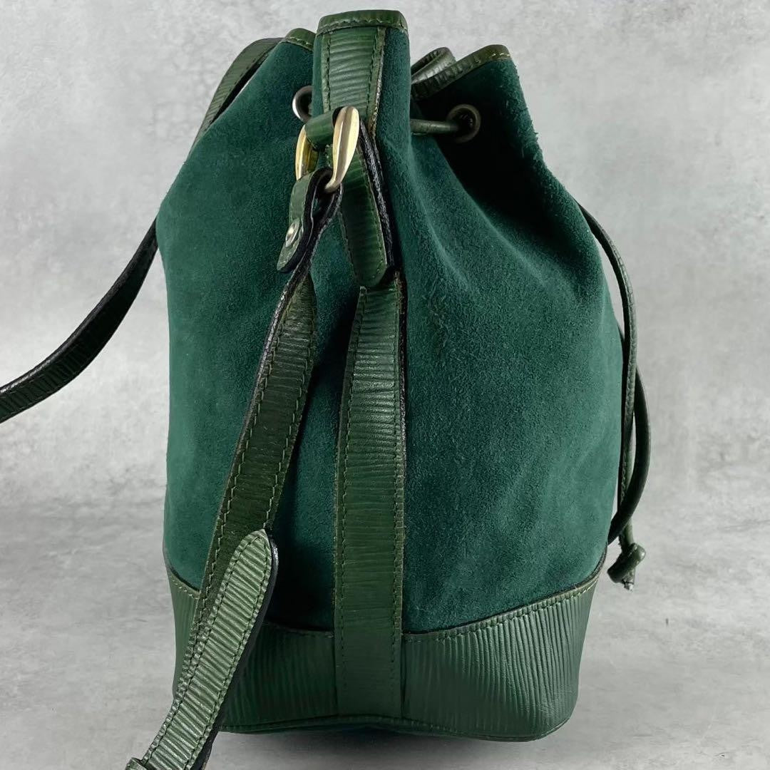 BALENCIAGA Shoulder Bag Purse BB Suede Leather Green Authentic