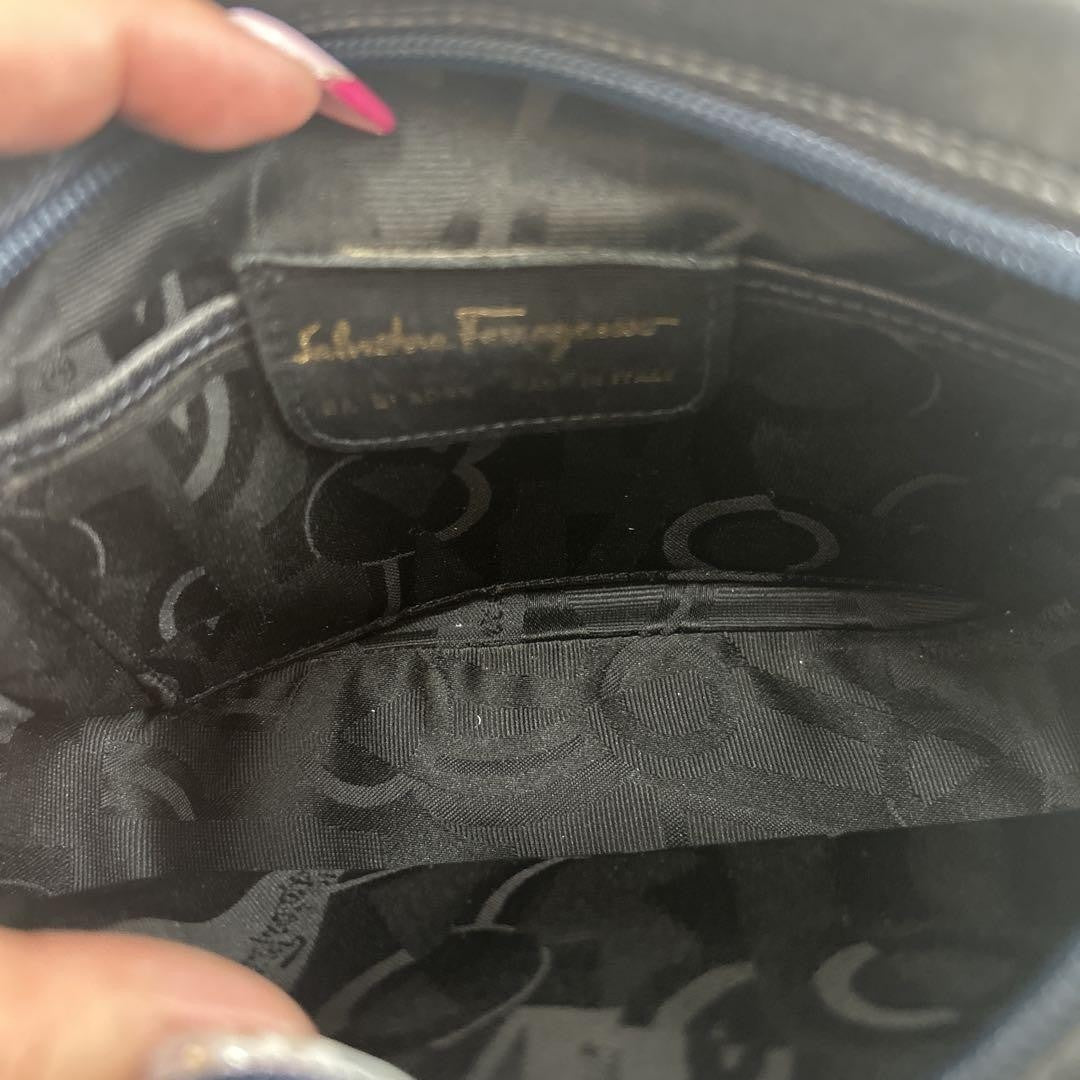 Salvatore Ferragamo shoulder bag Purse VARA Dark Navy Suede Authentic Women's