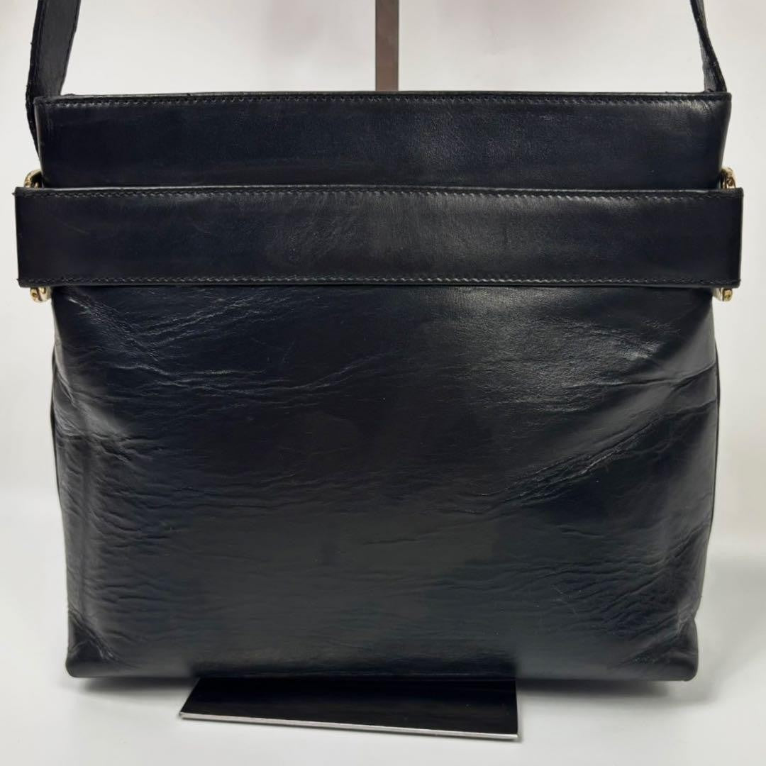 Salvatore Ferragamo Shoulder Bag Purse Vara Ribbon Leather Black Authentic