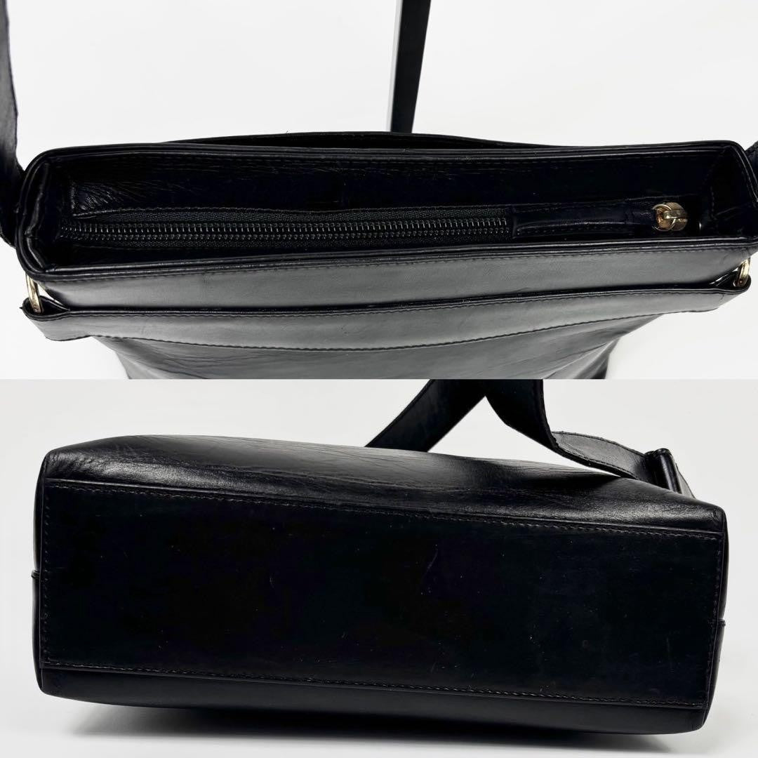 Salvatore Ferragamo Shoulder Bag Purse Vara Ribbon Leather Black Authentic