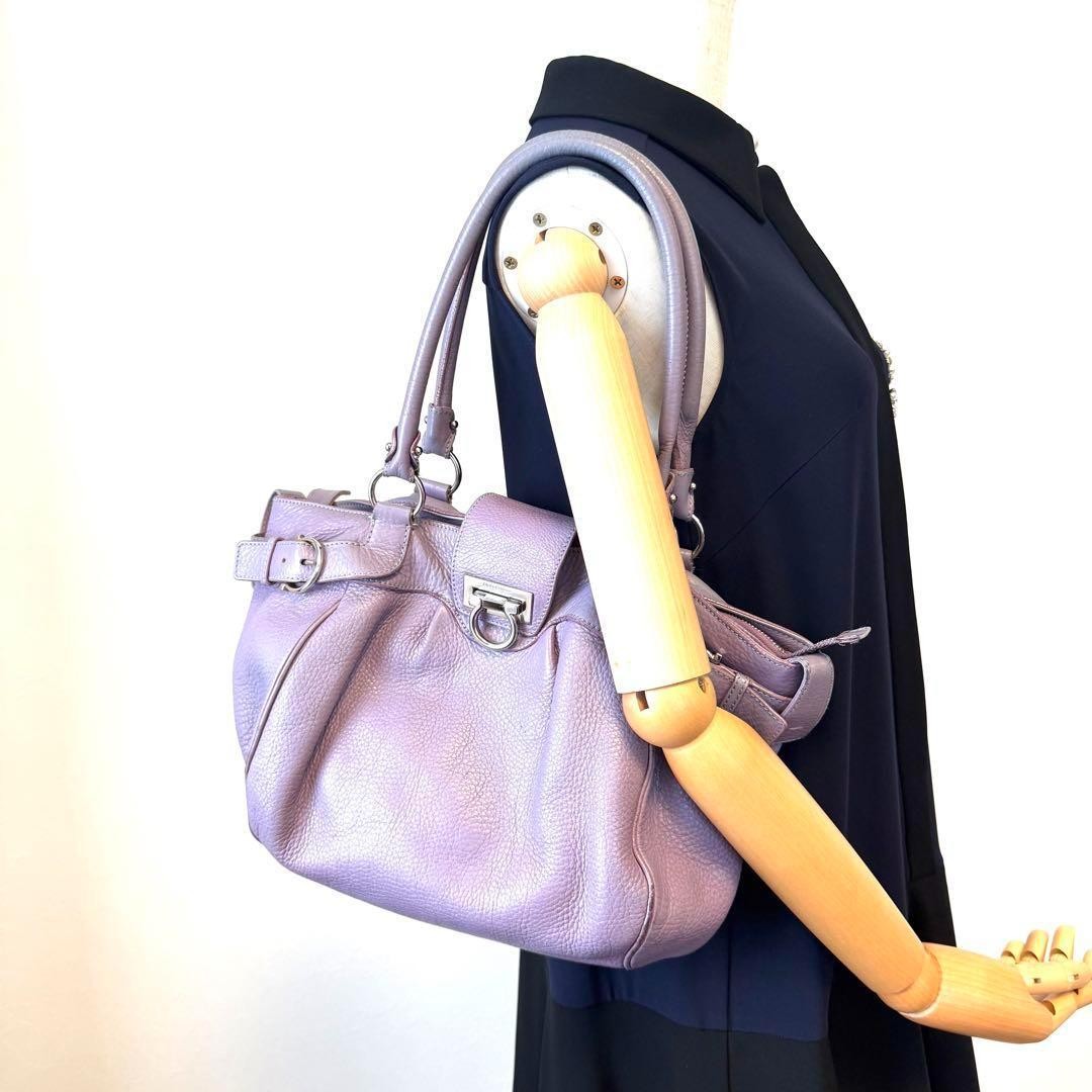 Salvatore Ferragamo Hand Bag Tote Purse Gancini Leather Lavender Authentic
