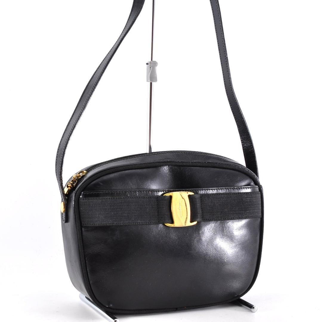 Salvatore Ferragamo Shoulder Bag Purse Vara Leather Black Authentic