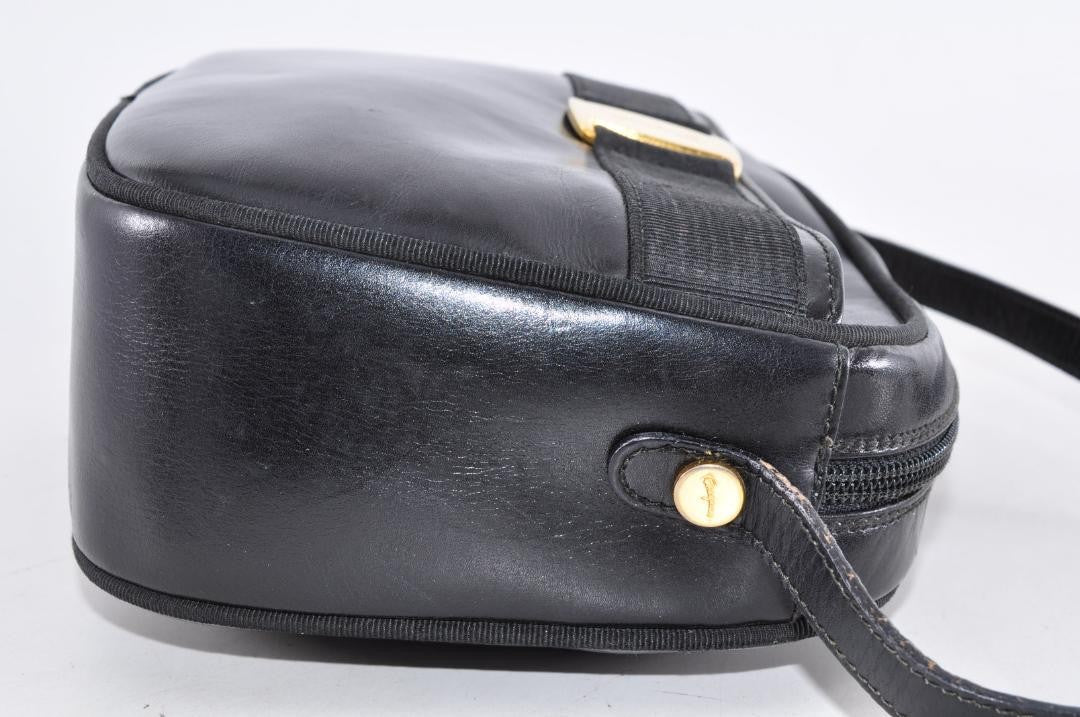 Salvatore Ferragamo Shoulder Bag Purse Vara Leather Black Authentic