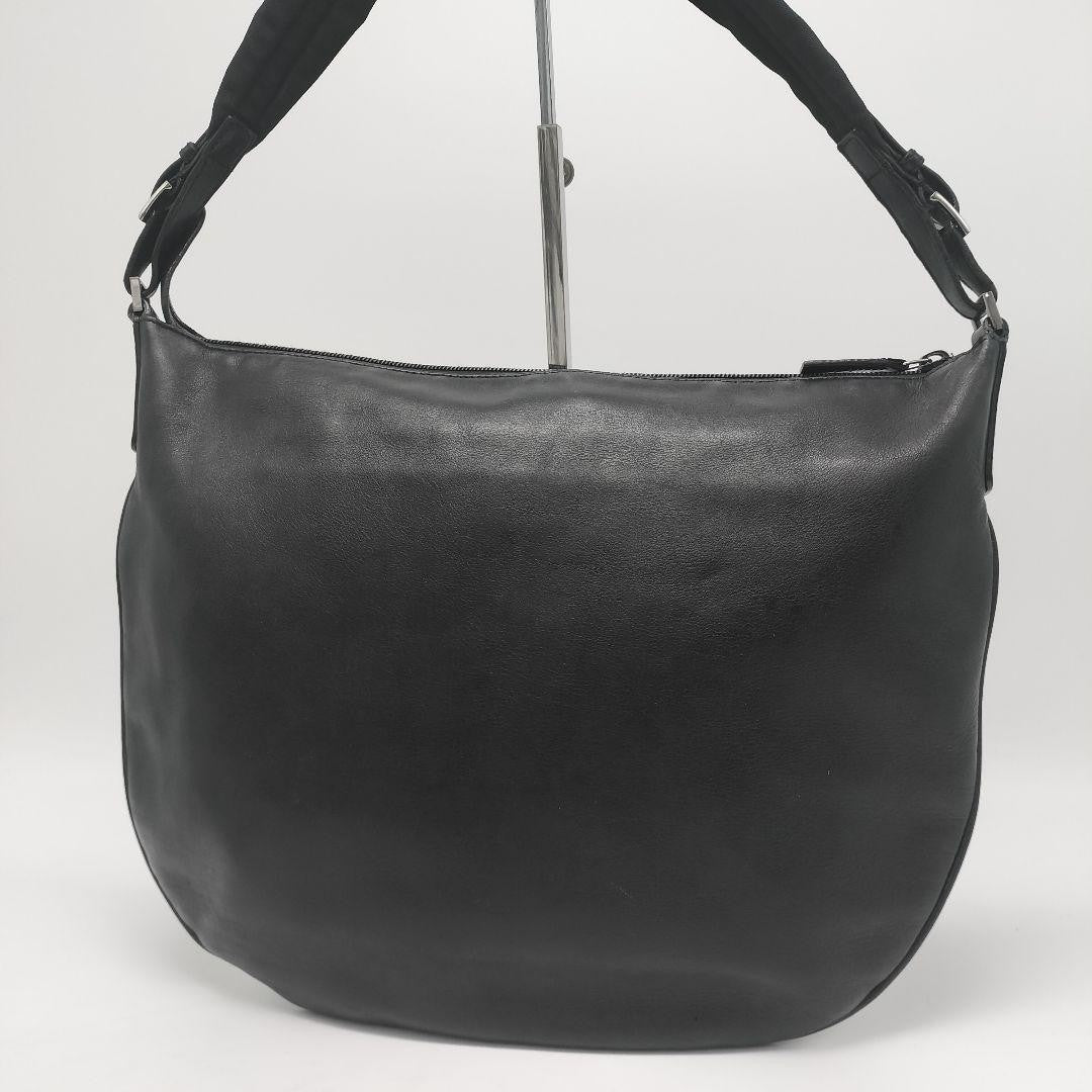 GUCCI Shoulder Bag Purse Leather Black Authentic