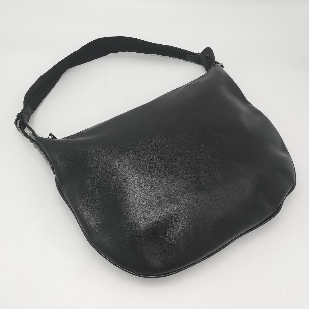 GUCCI Shoulder Bag Purse Leather Black Authentic
