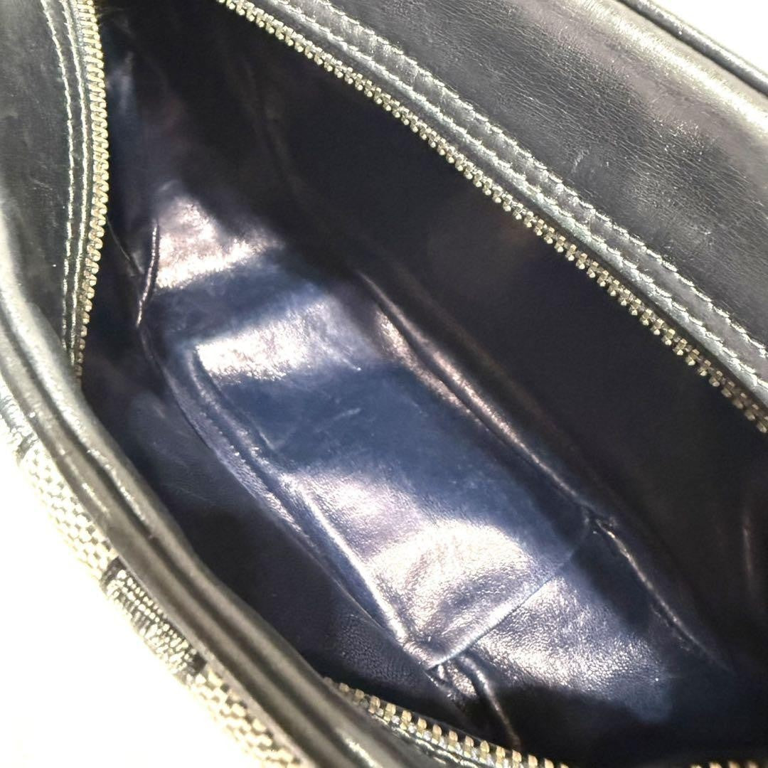 GUCCI Shoulder Camera Bag Purse GG Supreme Black Authentic