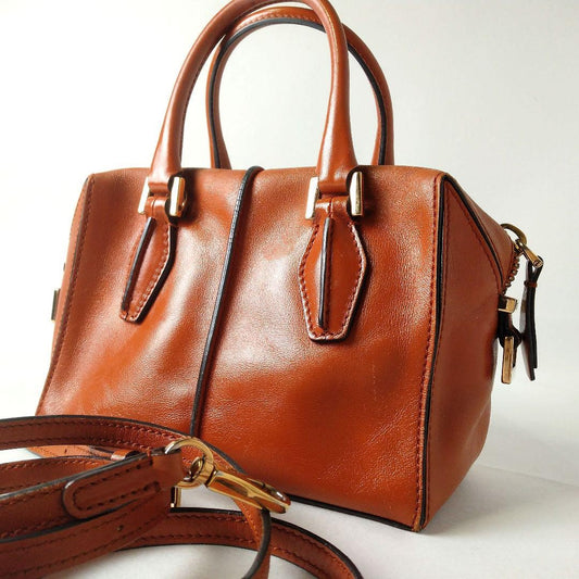 TOD'S Hand Shoulder Bag Tote Purse 2way D Cube Leather Light Brown Authentic