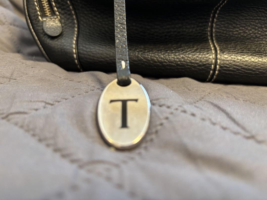 TOD'S Shoulder Bag Purse Leather Black Authentic