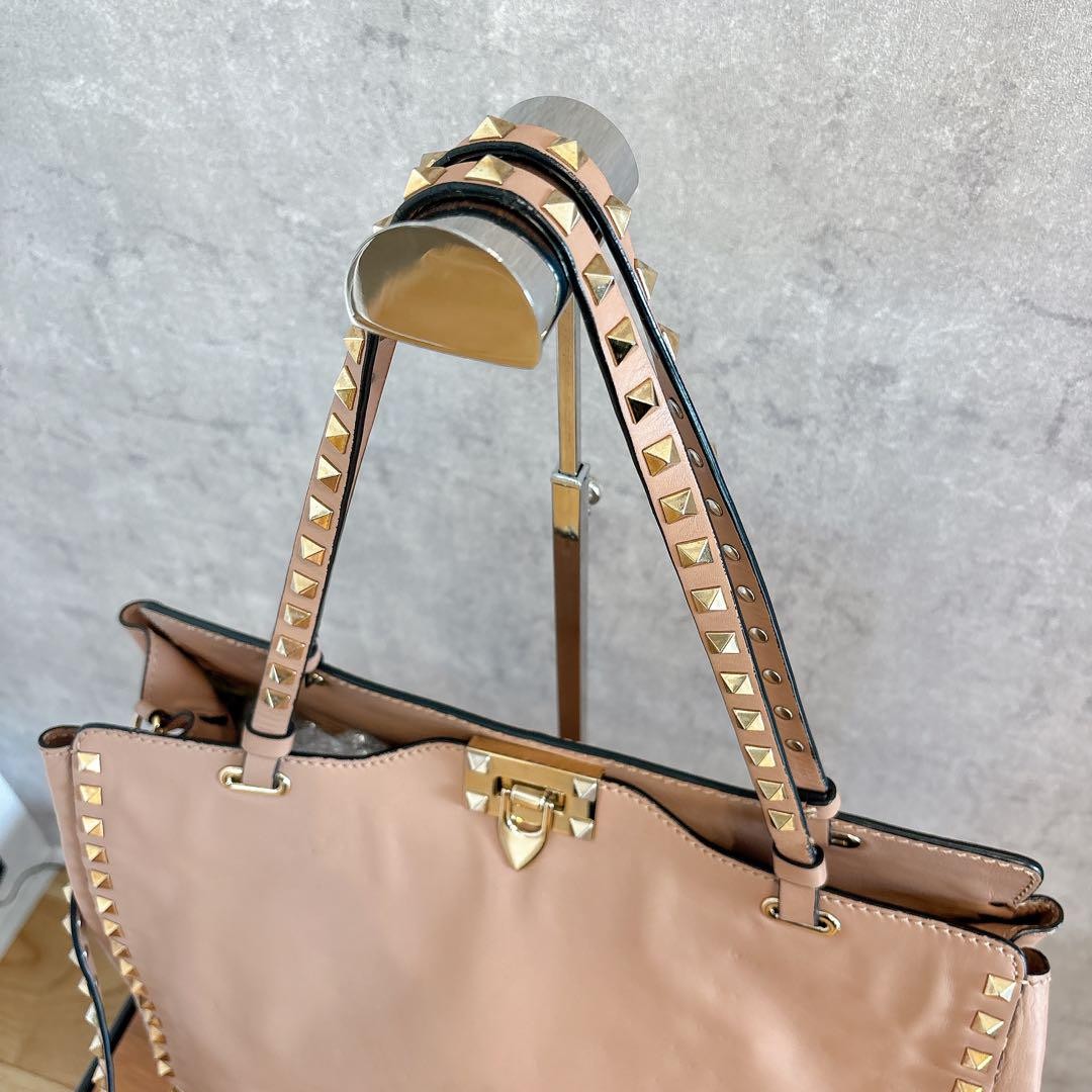 Valentino Garavani Hand Shoulder Bag Purse 2way Rockstuds Leather Pink Beige